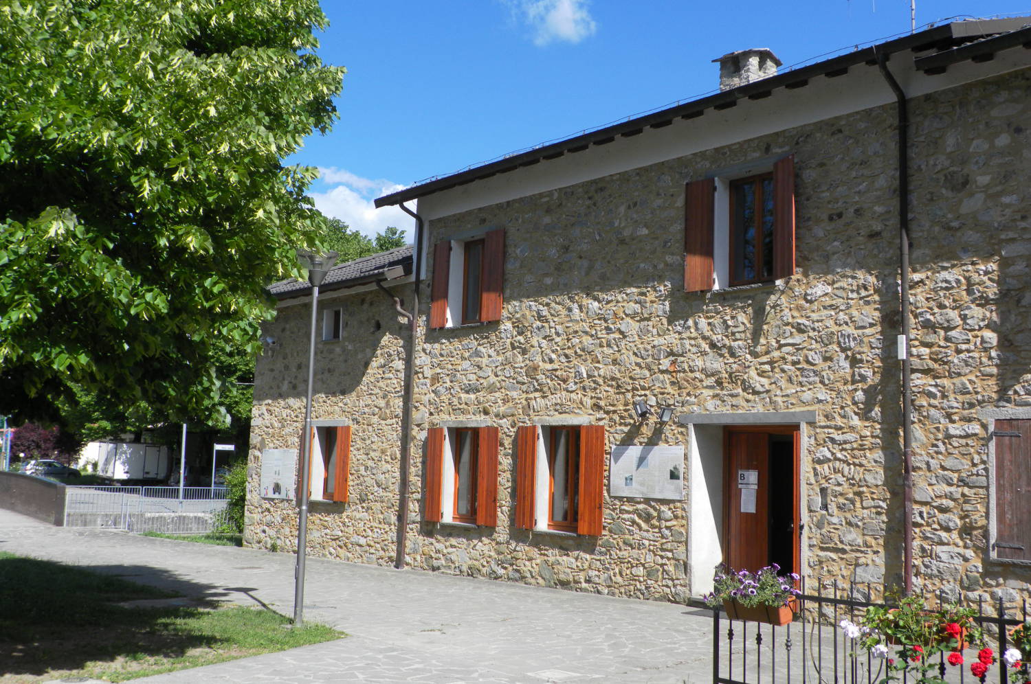 Biblioteca Comunale - Circolo Primo Lagasi